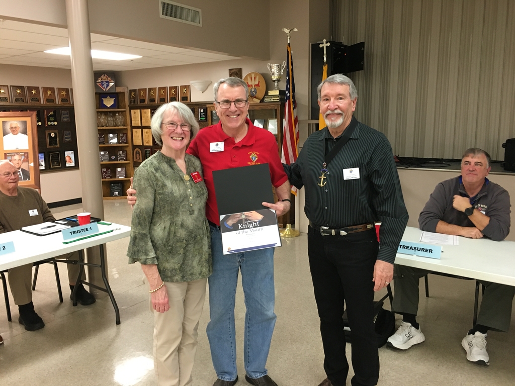 Grand Knight Gary Wolfer presenting Knight of the Month Award to Brother Bob Bowman